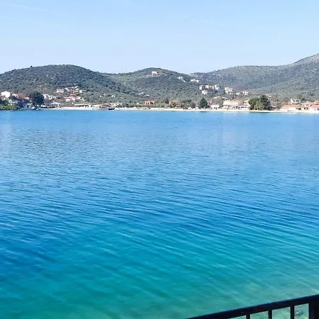 Sea Rock House * Volos